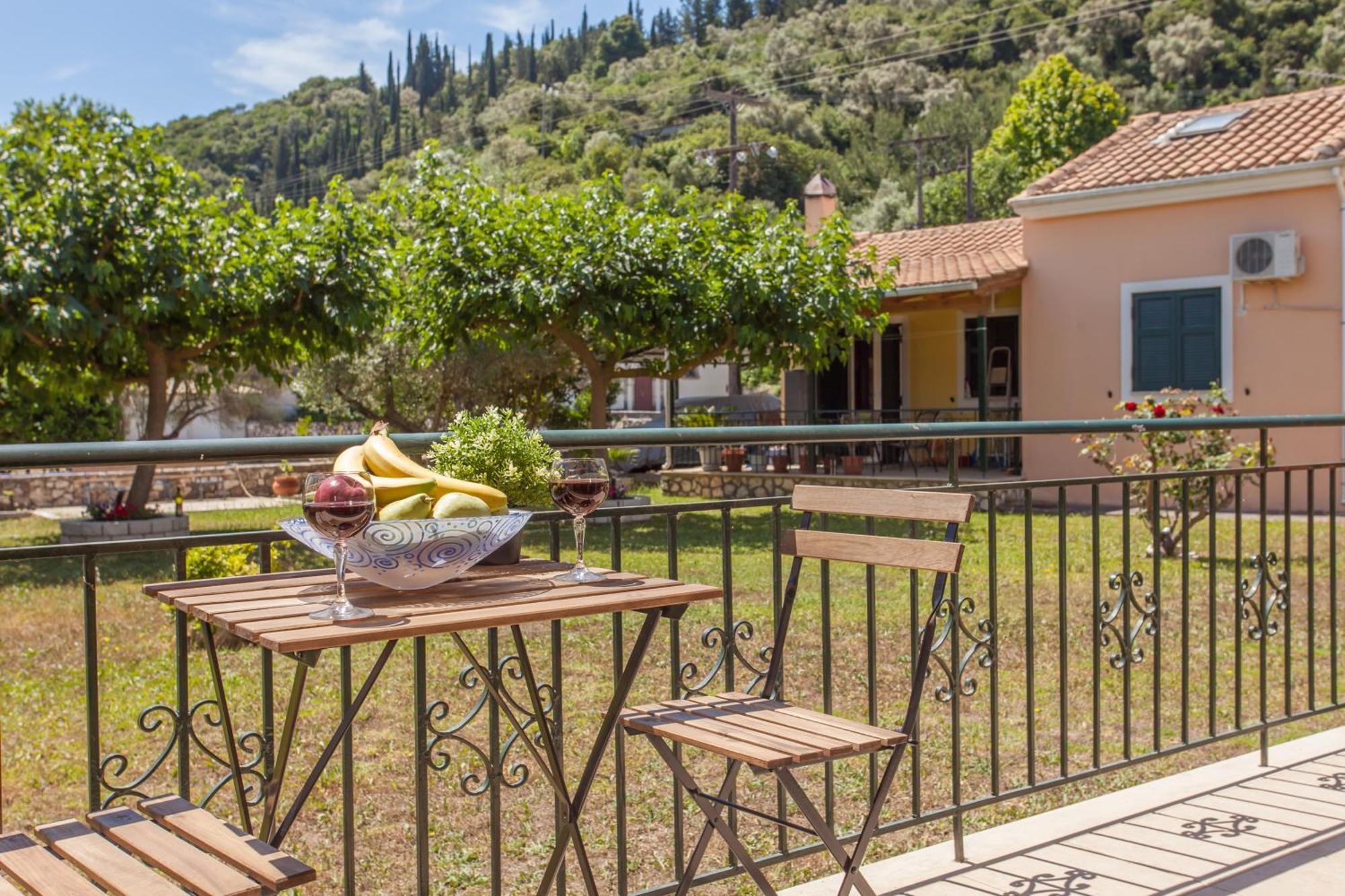 Cozy Apartments In City'S Suburbs Lefkada City Екстер'єр фото